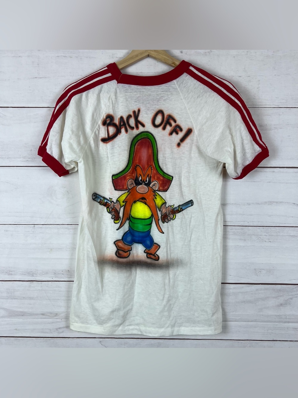 Vintage 70s 80s Looney Tunes Yosemite Sam Shirt Small White Ringer Air Spray Art